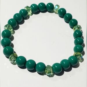 Elegant Green Glass Beaded Bracelet